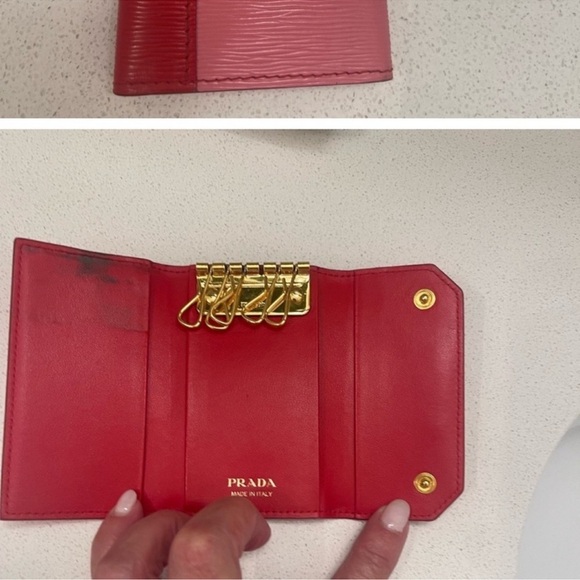PRADA PINK/RED KEY WALLET W SNAP CLOSURE. Leather - Picture 4 of 5